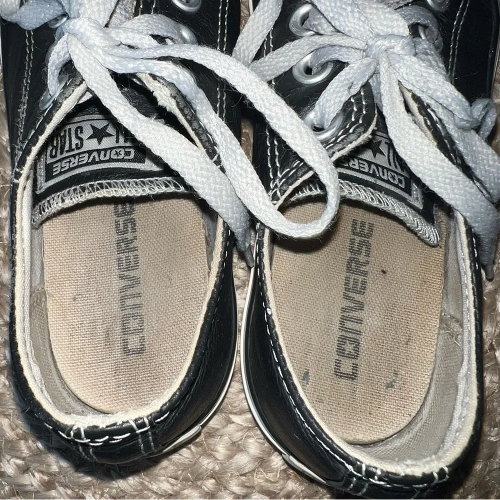 Converse All Star Leather Chuck Taylors - Picture 4 of 6